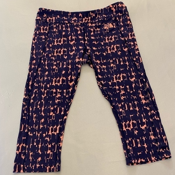 The North Face Pants - THE NORTH FACE Women’s Cropped Leggings, Size L